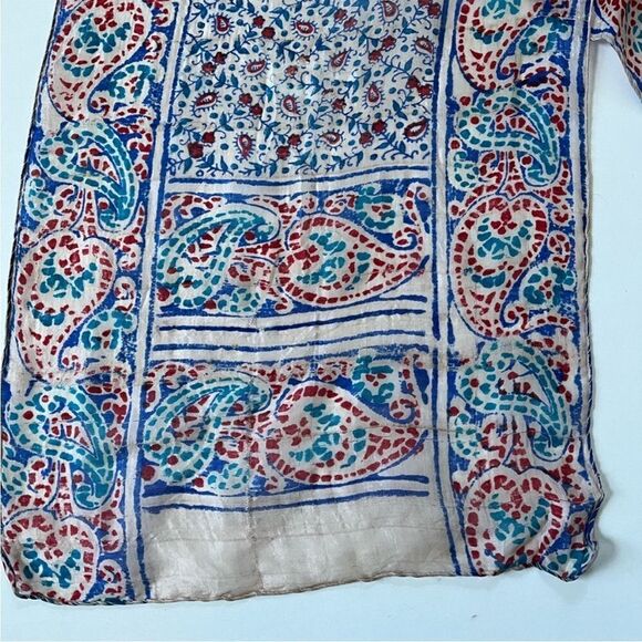 Vintage Silk Scarf Made in India - Picture 5 of 5